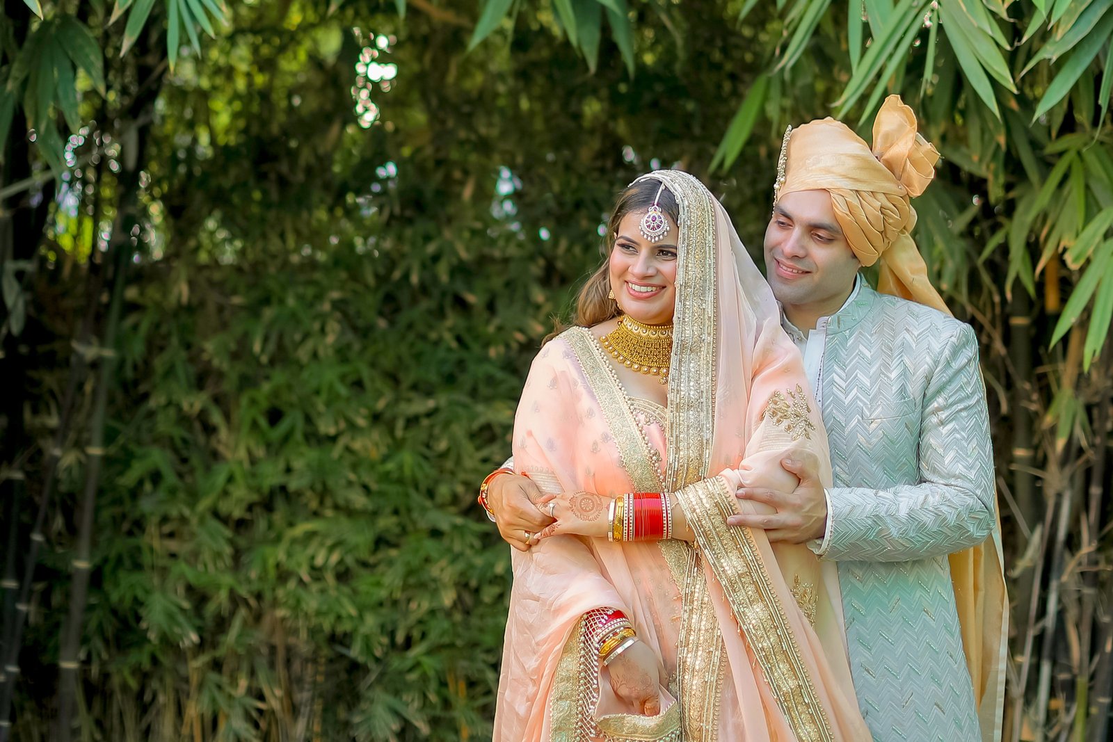 Wedding couple photography by WedPic Studio
